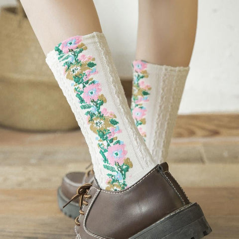 🔥BIG SALE - 47% OFF🔥🔥(5 pairs)Vintage Embroidered Floral Socks